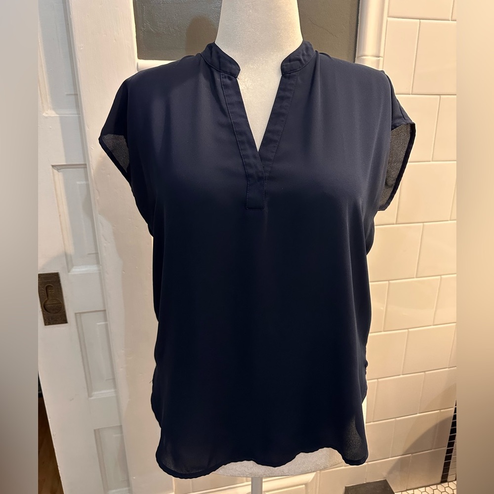Forever 21 navy blue sheer v-neck blouse sz M